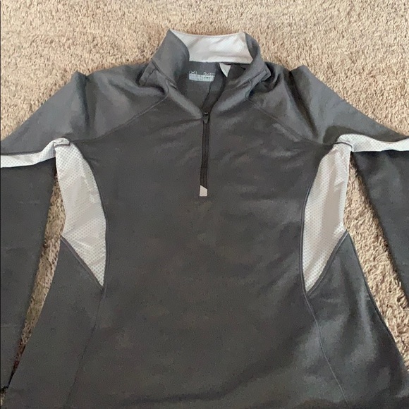 Semi fitted - Picture 3 of 4